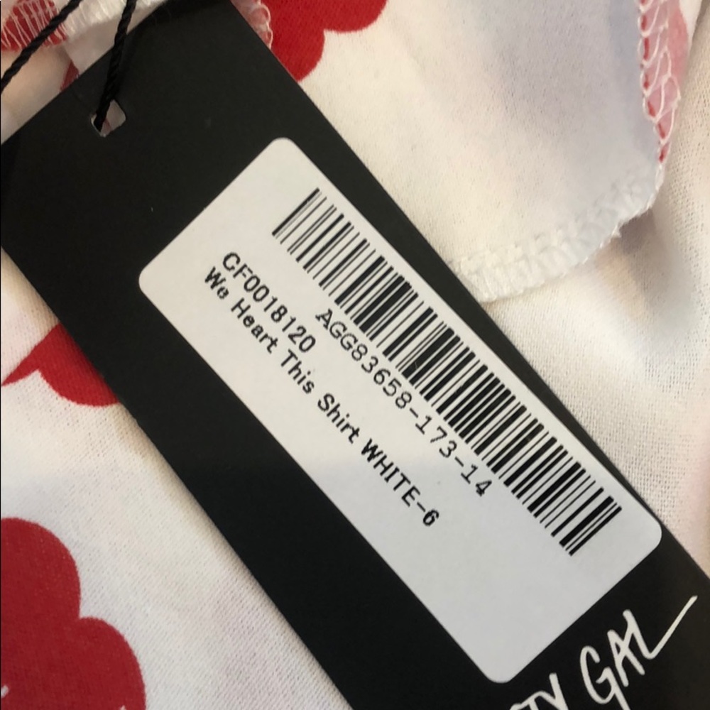 Nasty gal heart shirt - Picture 3 of 3